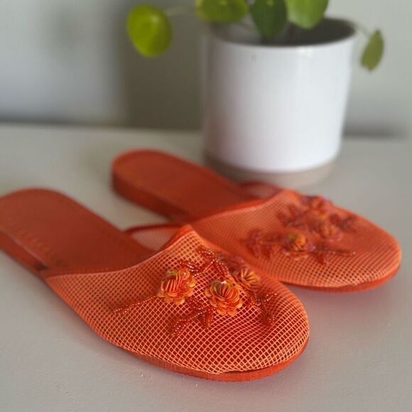 Peachy Orange Mesh Slippers With Sequin Flowers Size 10 - Picture 1 of 6